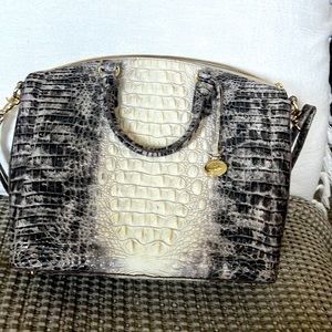 Large Brahmin bag ombré color 3 inside pockets and one back outside pocket